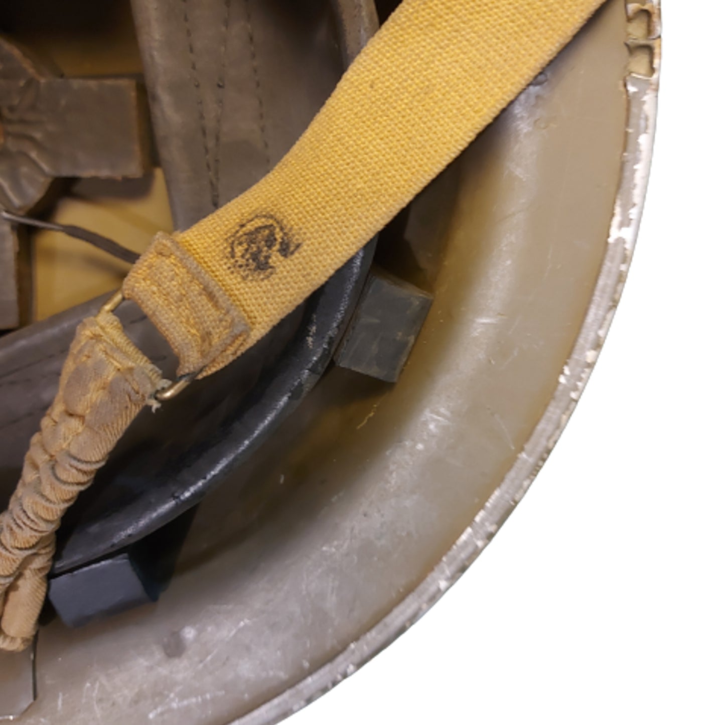 WW2 Canadian Mk.II Combat Helmet Named With Service Number 1943 RCAF Royal Canadian Air Force