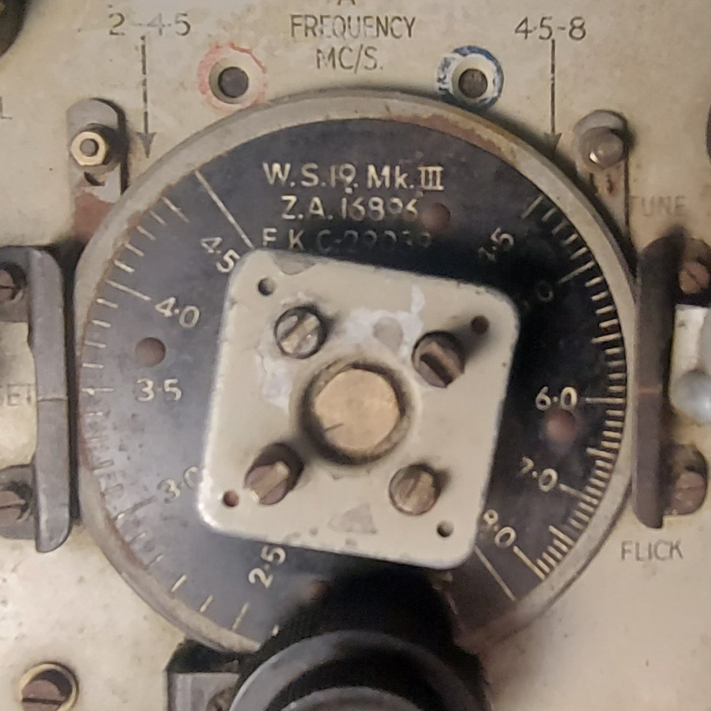 WW2 Canadian Wireless Number 19 Mk.III Radio Set Transceiver