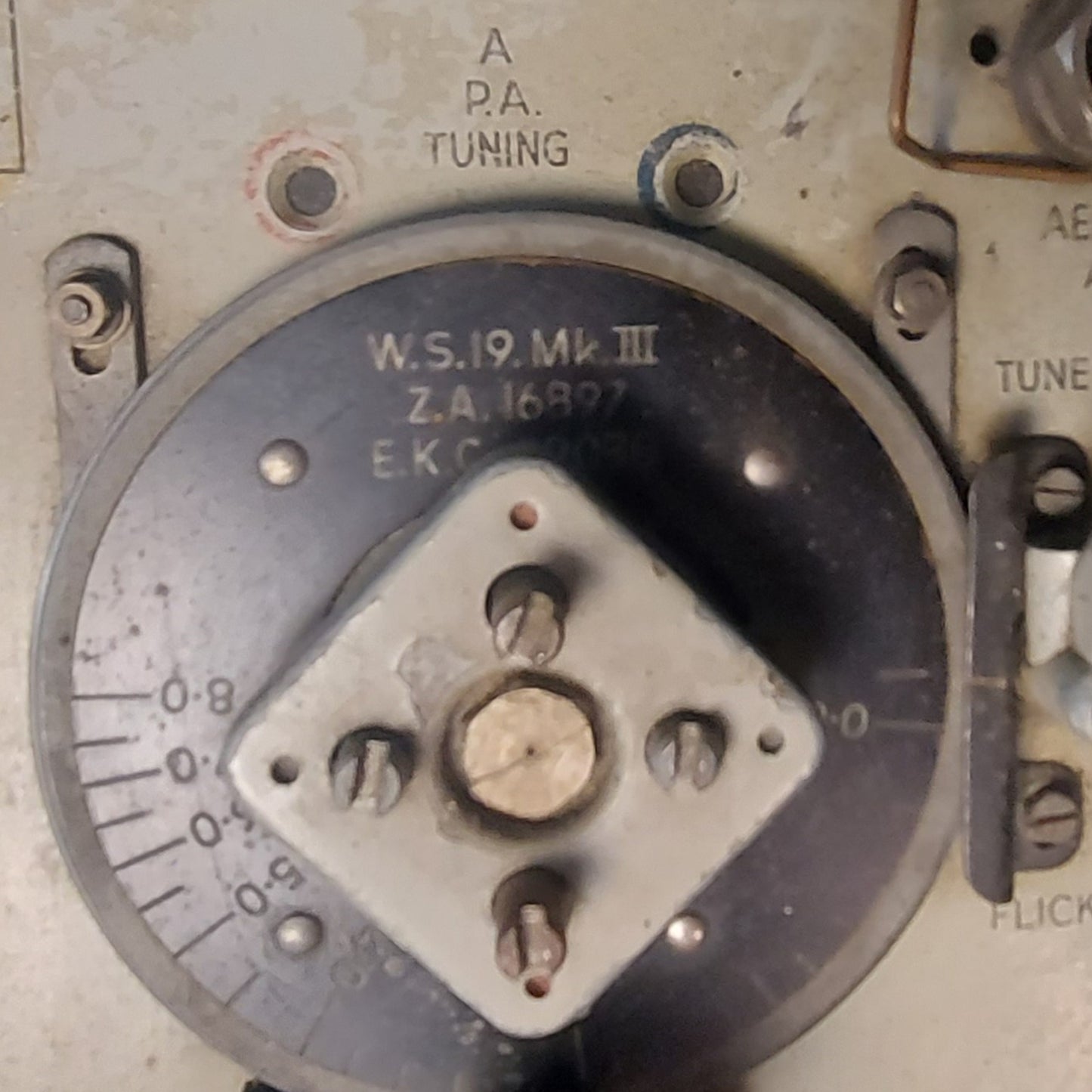 WW2 Canadian Wireless Number 19 Mk.III Radio Set Transceiver