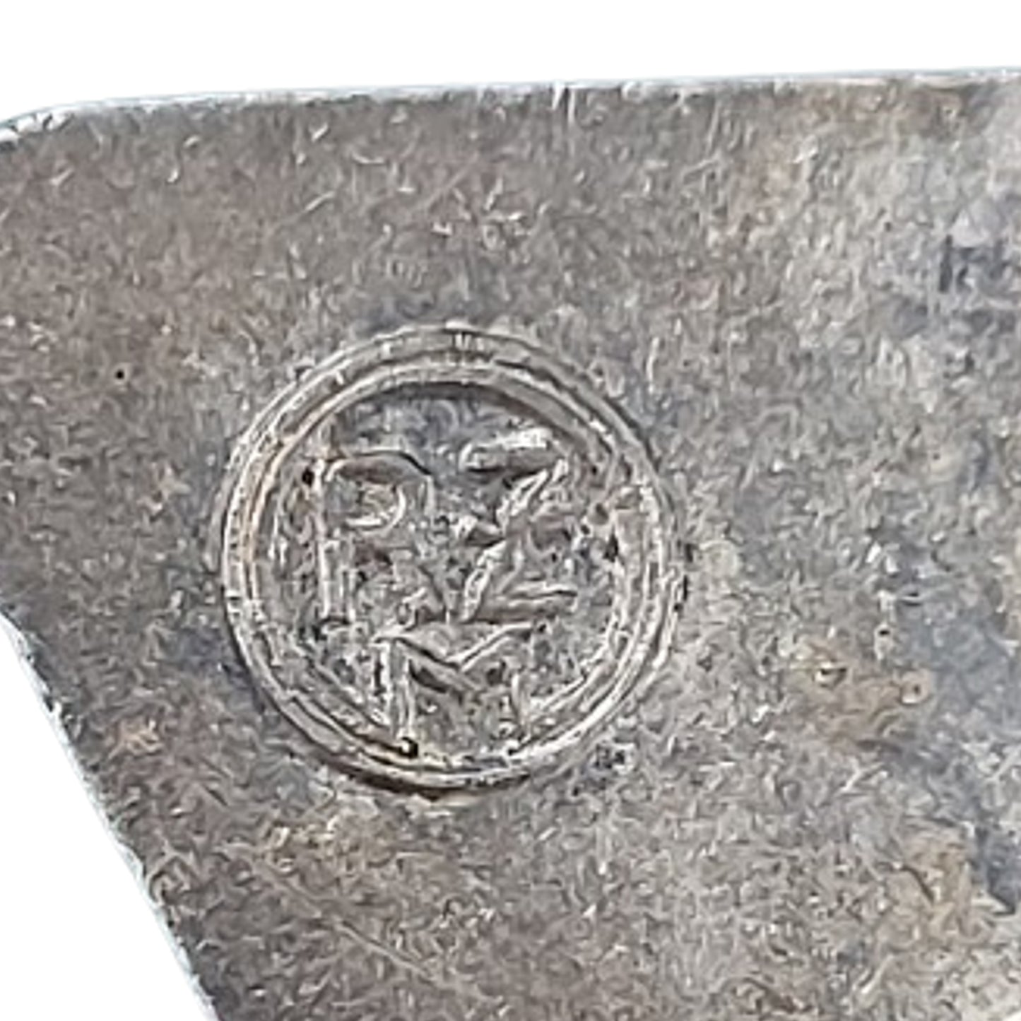WW2 German NSDAP Deutshes Frauneshaft Membership Badge
