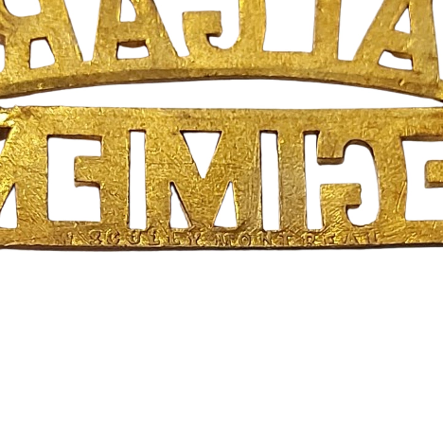 WW2 Canadian Calgary Regiment Brass Shoulder Title Pair Scully Montreal