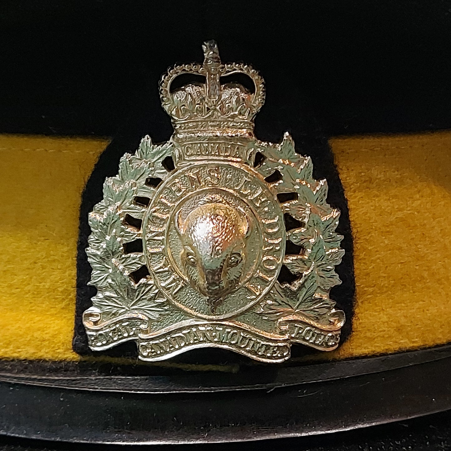 Post-WW2 Canadian RCMP Royal Canadian Mounted Police Named Visor Cap With Badge 1965