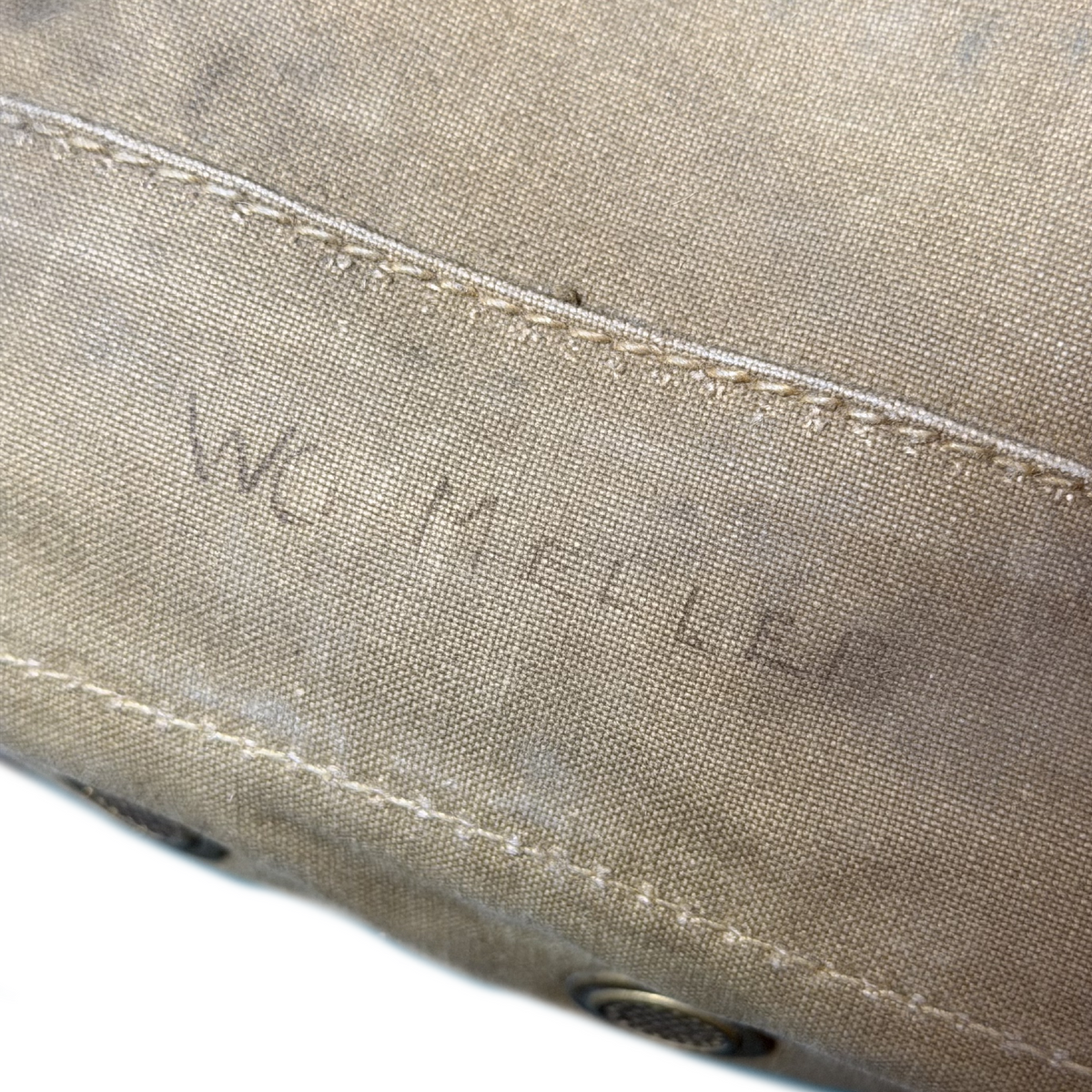 WW2 British Named No.4 Mk.III Long Hose Gas Mask And Carrier 1940