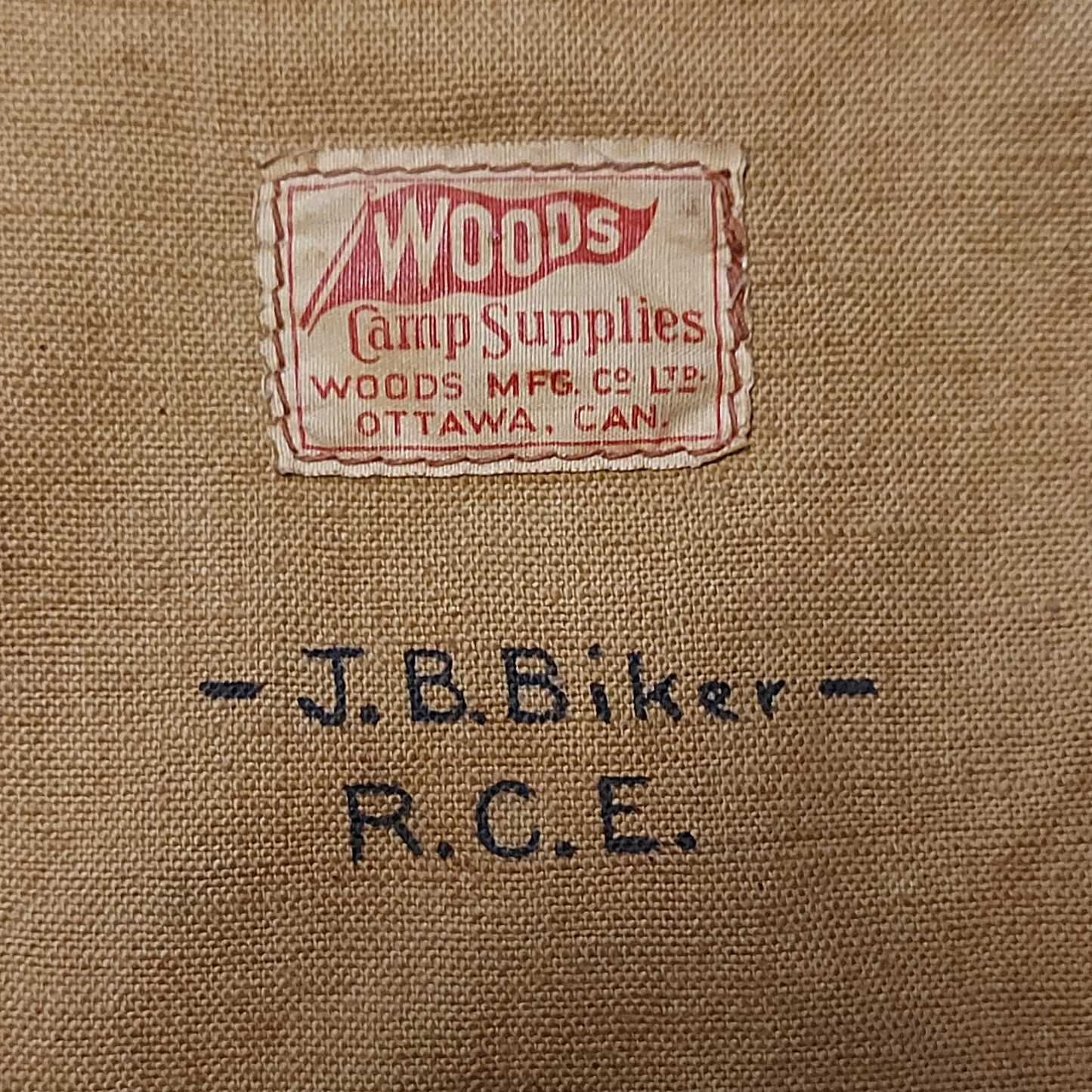 WW2 Canadian Named Satchel With Manuals RCE Royal Canadian Engineers