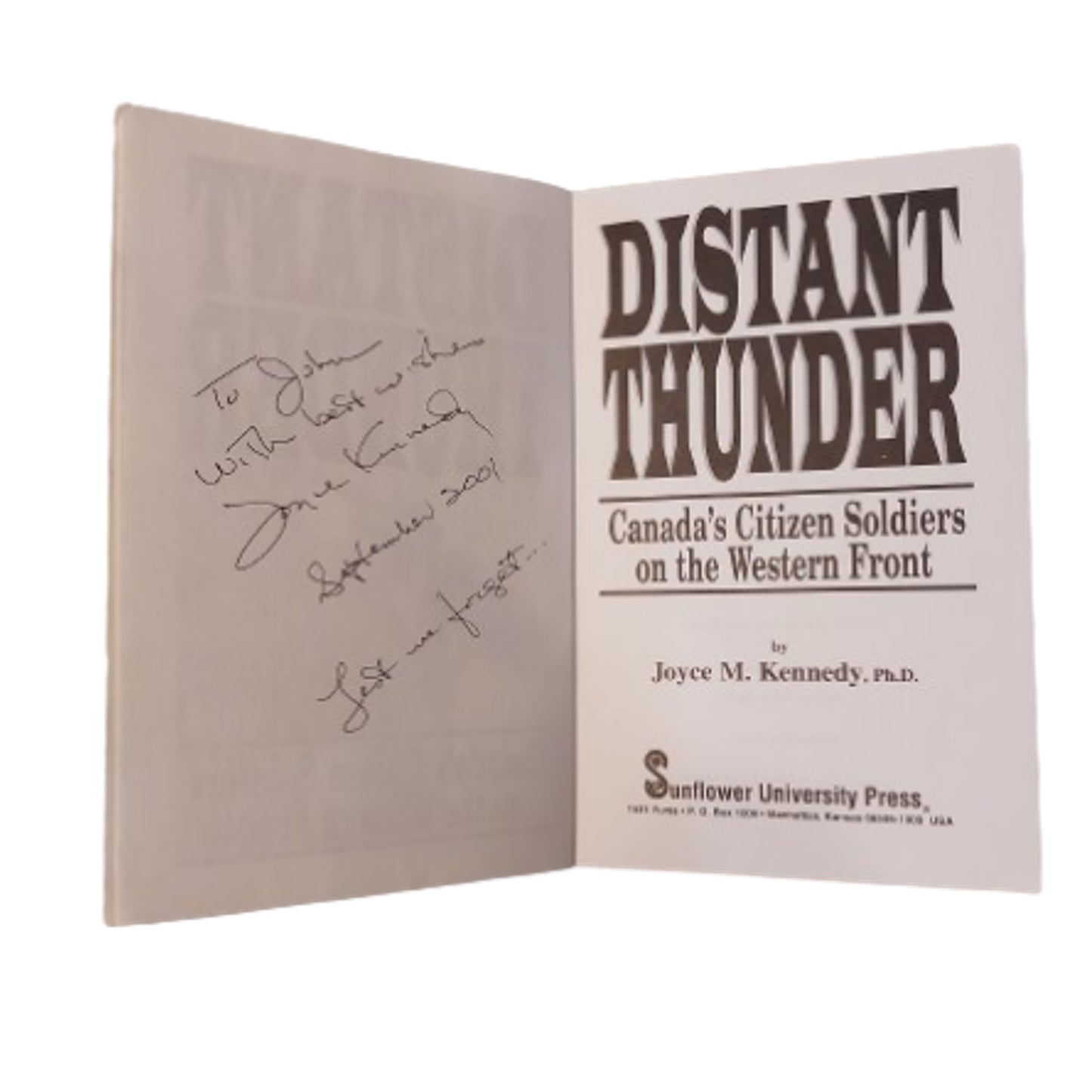 Distant Thunder -Canada's Citizen Soldiers On The Western Front