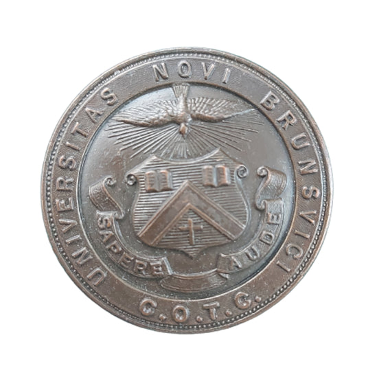 WW2 Canadian COTC University Of New Brunswick Cap Badge