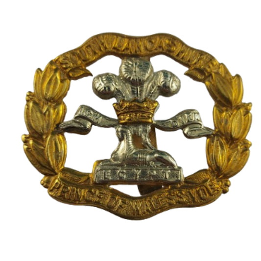 WW2 British South Lancashire Regiment Cap Badge