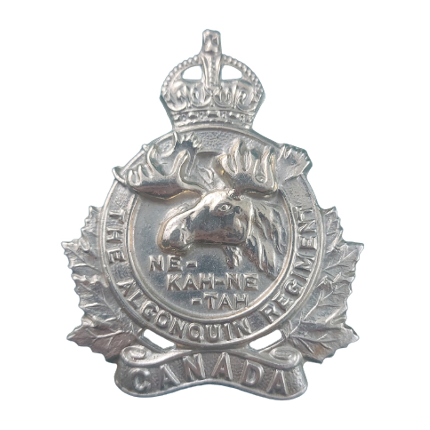 WW2 Canadian Algonquin Regiment Cap Badge