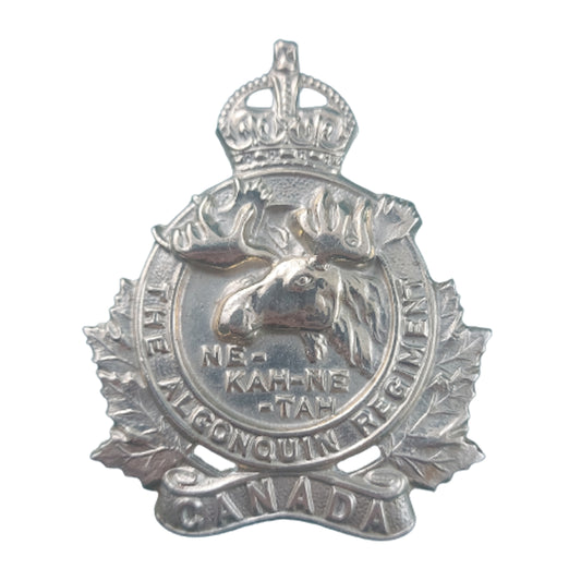 WW2 Canadian Algonquin Regiment Cap Badge