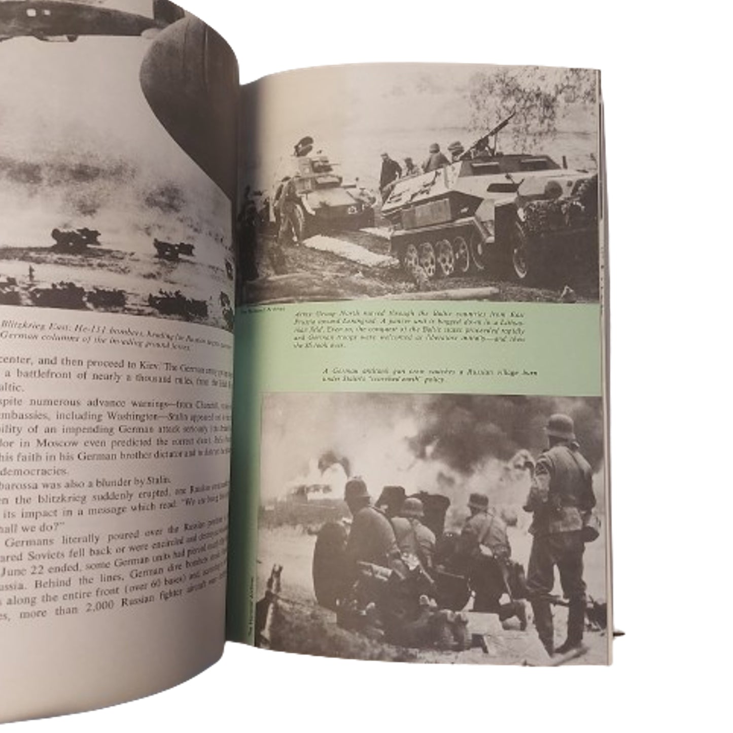 A Pictorial History Of The World War 2 Years Book