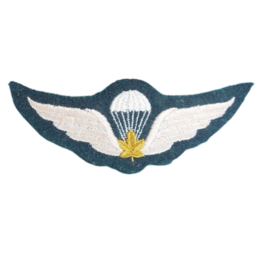 Post-WW2 Canadian Forces Pattern 67 Airborne Jump Wings Insignia