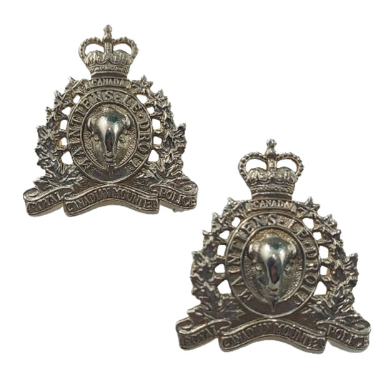 QEII RCMP Royal Canadian Mounted Police Collar Badge Pair