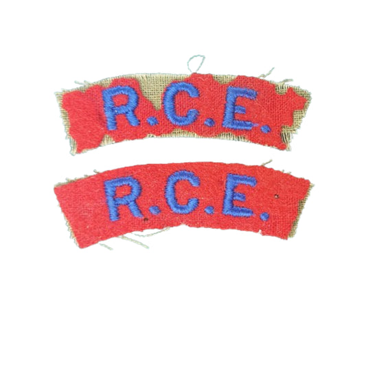 WW2 Canadian RCE Royal Canadian Engineers Cloth Shoulder Title Pair