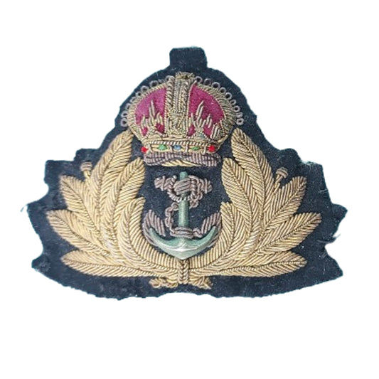 WW2 RCN Royal Canadian Navy Officers Visor Cap Badge (2)