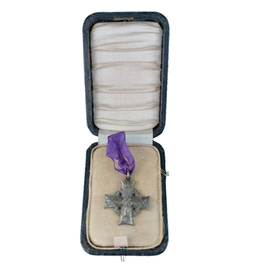 WW1 Canadian Cased Memorial Cross 141st Battalion / 8th Battalion Winnipeg