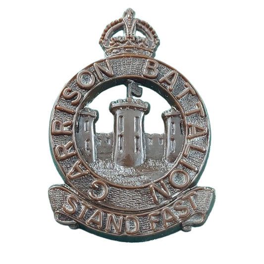 WW2 Canadian Garrison Battalion Bakelite Plastic Cap Badge