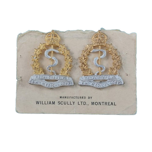 WW2 RCAMC Royal Canadian Army Medical Corps Nursing sister's Collar Badge Pair On Scully Card