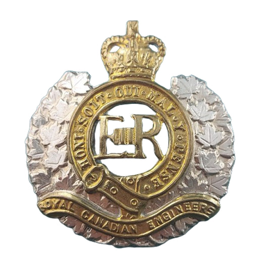 QEII RCE Royal Canadian Engineers Cap Badge