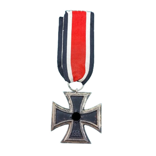 WW2 German EK2 Iron Cross 2nd Class -Maker Marked 25