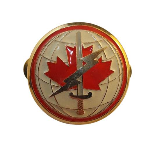 Post-WW2 Canadian Armed Forces Defense Information Services Command Pocket Badge