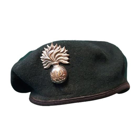 Post-WW2 Canadian Forces Grenadier Guards Beret With Badge