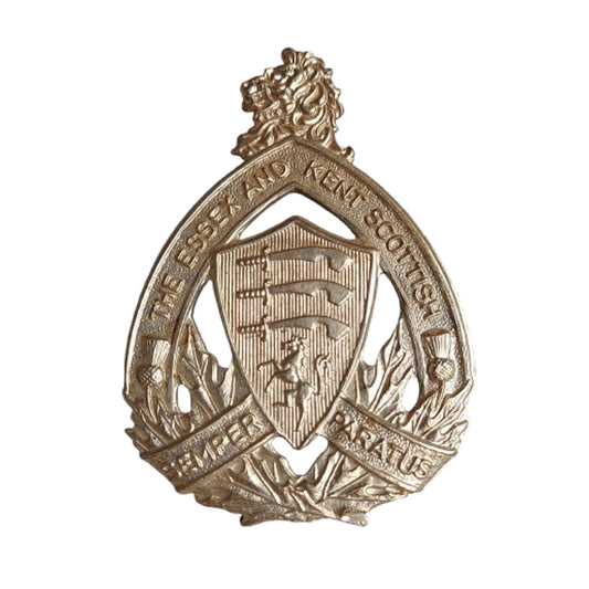 Post-WW2 Canadian Forces Essex and Kent Scottish Cap Badge