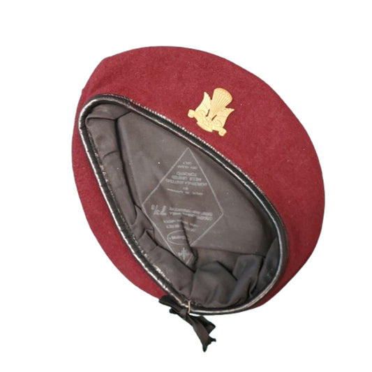 Post-WW2 Canadian Forces Canadian Parachute Corps Beret With Badge