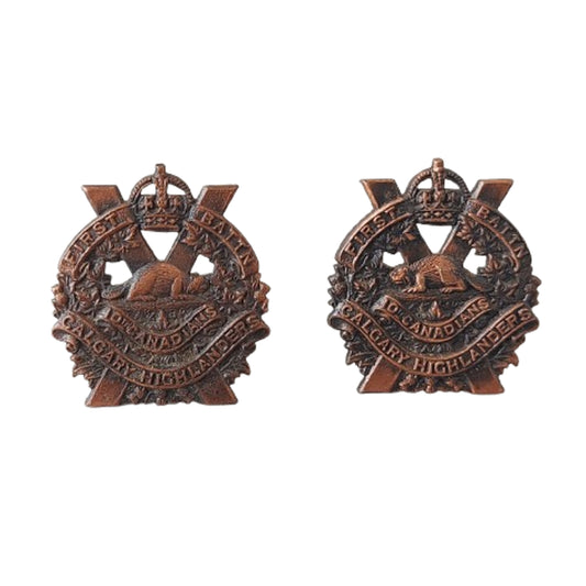 WW@ Canadian Calgary Highlanders Collar Badge Pair
