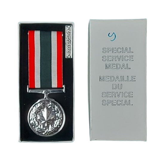 Post-WW2 Canadian Special Service Medal With Bar In Case Of Issue