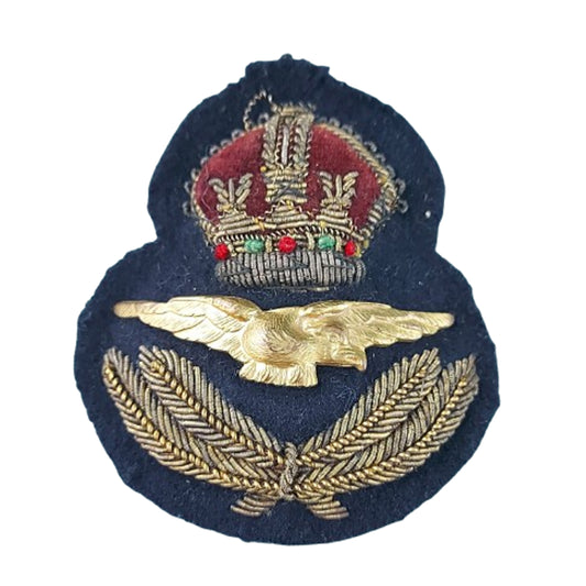 WW2 Canadian RCAF Royal Canadian Air Force Visor Cap Insignia