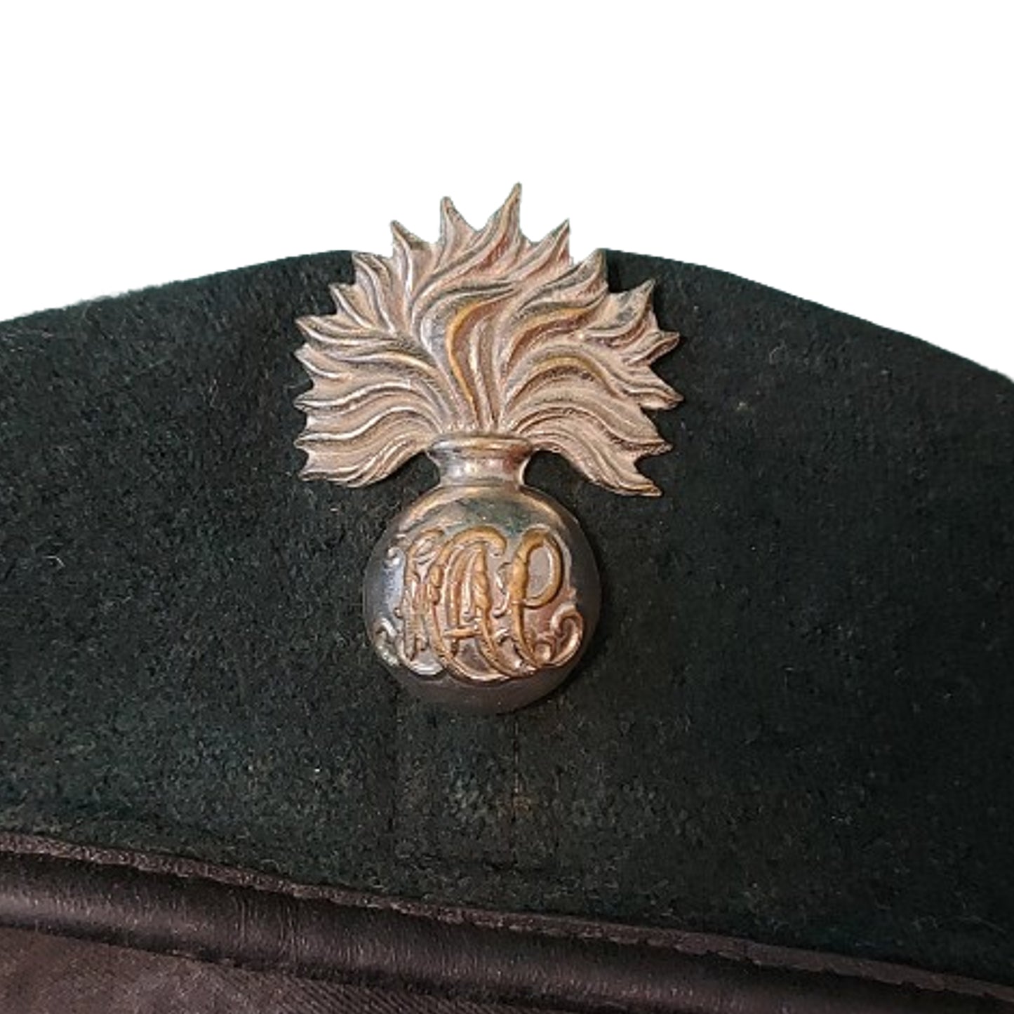 Post-WW2 Canadian Forces Grenadier Guards Beret With Badge