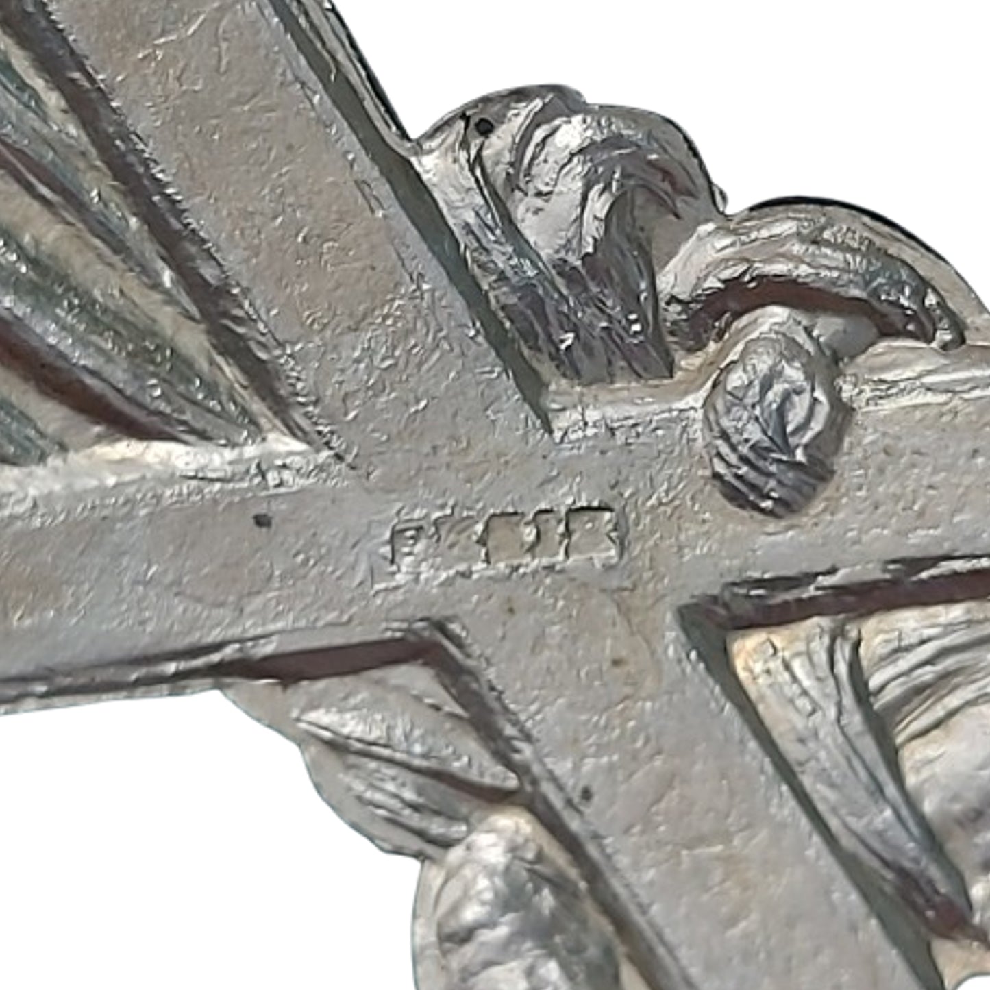 WW2 Canadian Queens Own Cameron Highlanders of Canada Cap Badge