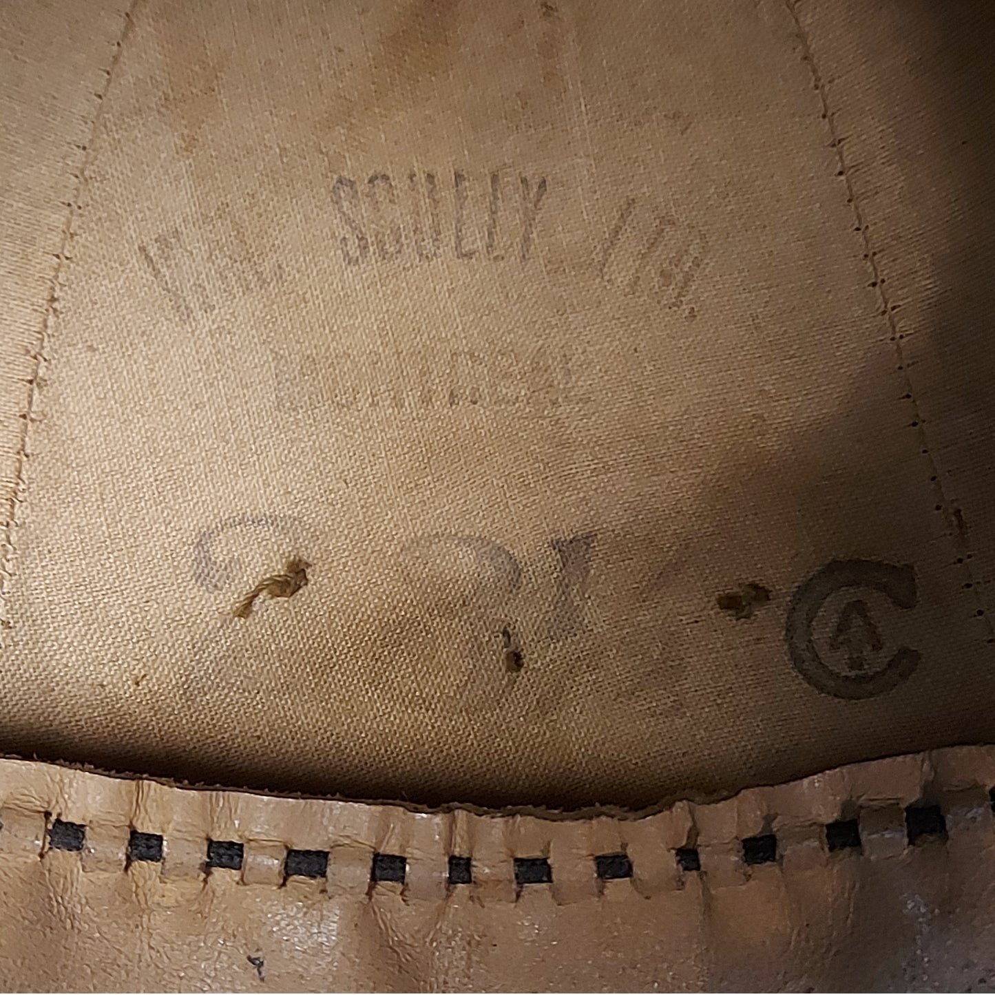 WW2 Canadian RCA Royal Canadian Artilley Wolseley Pith Helmet