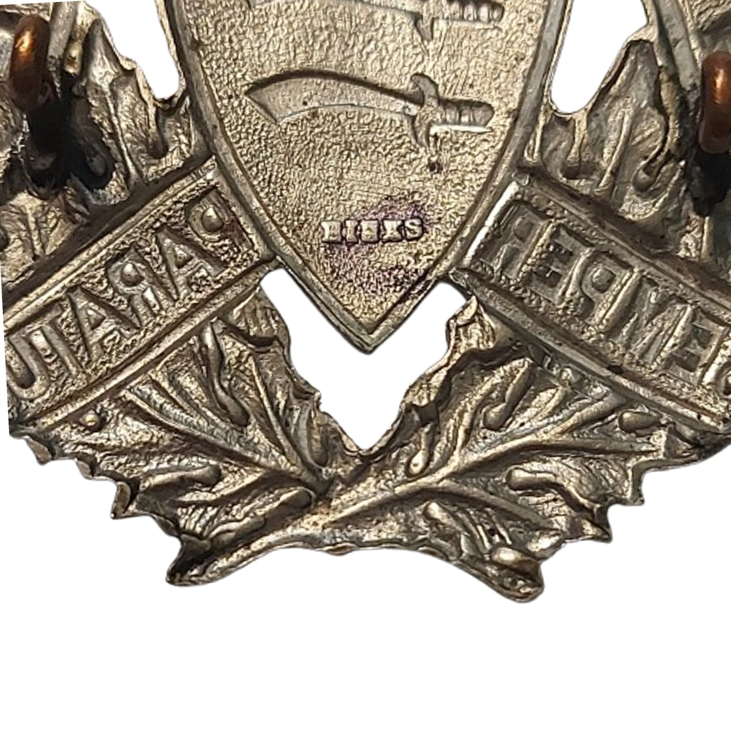 WW2 Canadian Essex Scottish Regiment Cap Badge Birks