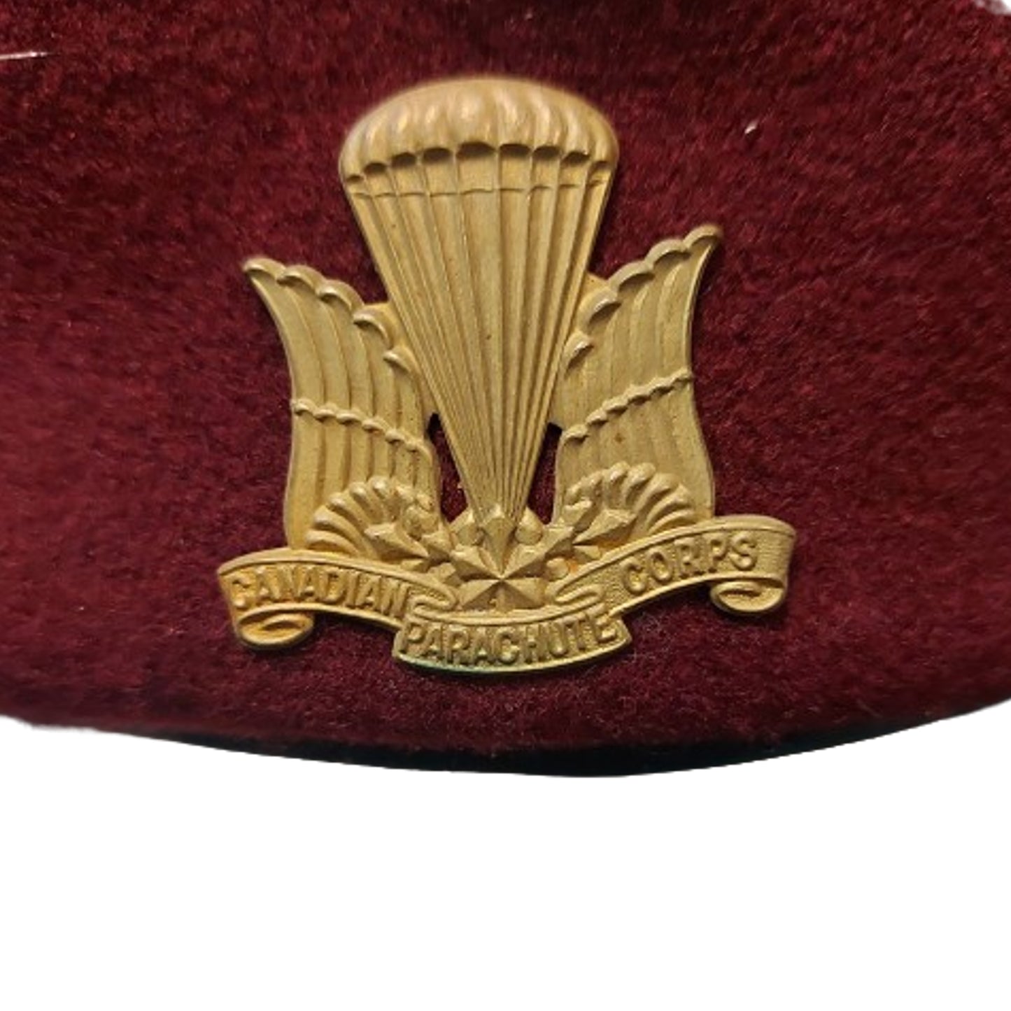 Post-WW2 Canadian Forces Canadian Parachute Corps Beret With Badge