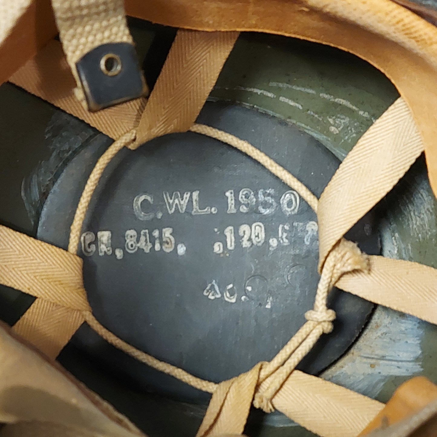 Post-WW2 Canadian Issue RCR Royal Canadian Regiment Paratrooper Helmet 1955