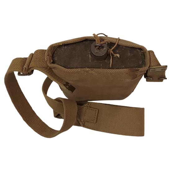 WW2 British  P37 Field Canteen with Cover