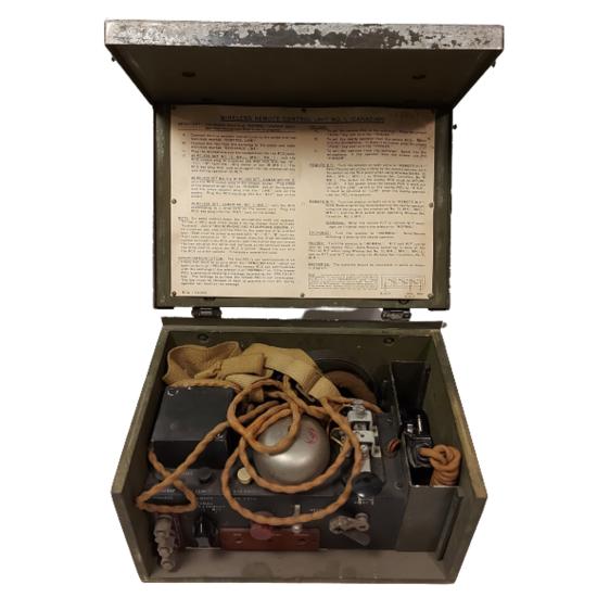 Ww2 Riot Control WW2 Canadian Wireless Remote Control Unit Number 1 - Midland Regiment ...