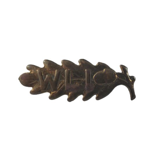 WW2 WLI Winnipeg Light Infantry Brass Shoulder Title
