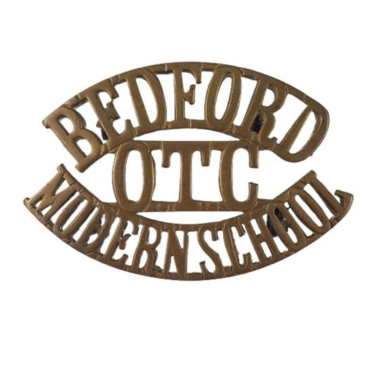 WW2 British Bedford OTC Modern School Brass Shoulder Title