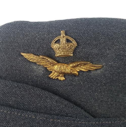 Named WW2 RCAF Royal Canadian Air Force Flight Officer's Wedge Cap