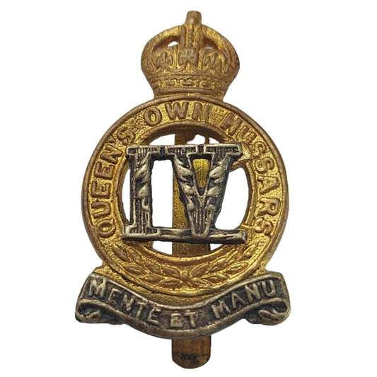 WW1 British 4th Queen's Hussars Cap Badge