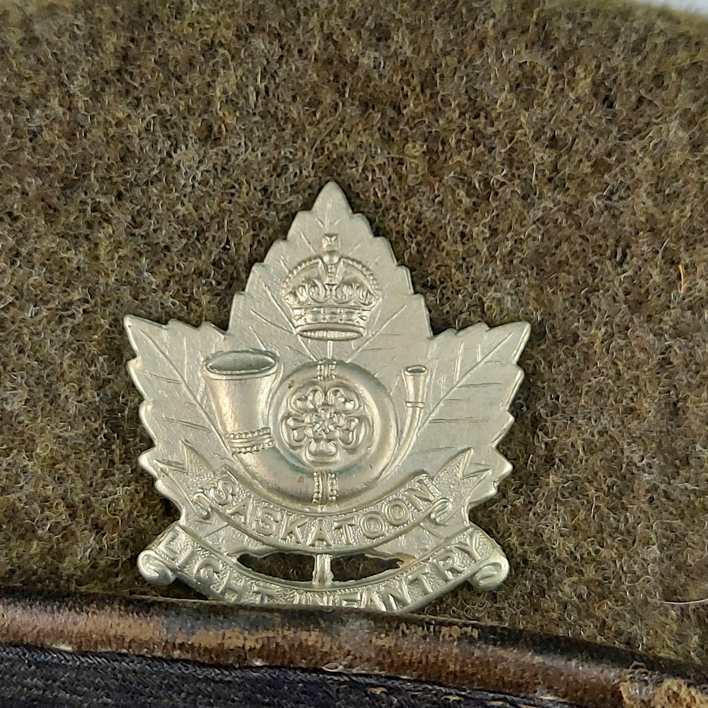 WW2 Canadian SLI Saskatoon light Infantry Beret With Badge