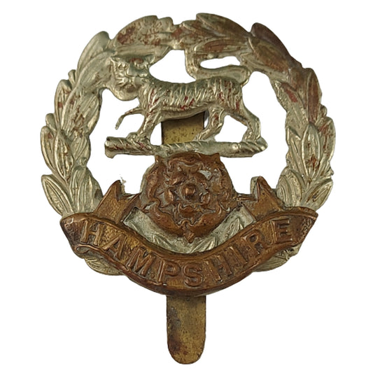 WW2 British Royal Hampshire Regiment Cap Badge