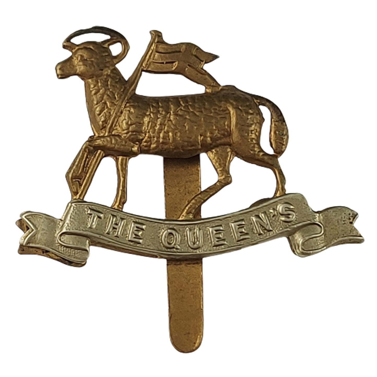 WW2 British The Queen's Regiment Cap Badge