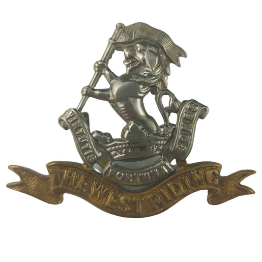 WW2 British The West Riding Regiment Cap Badge